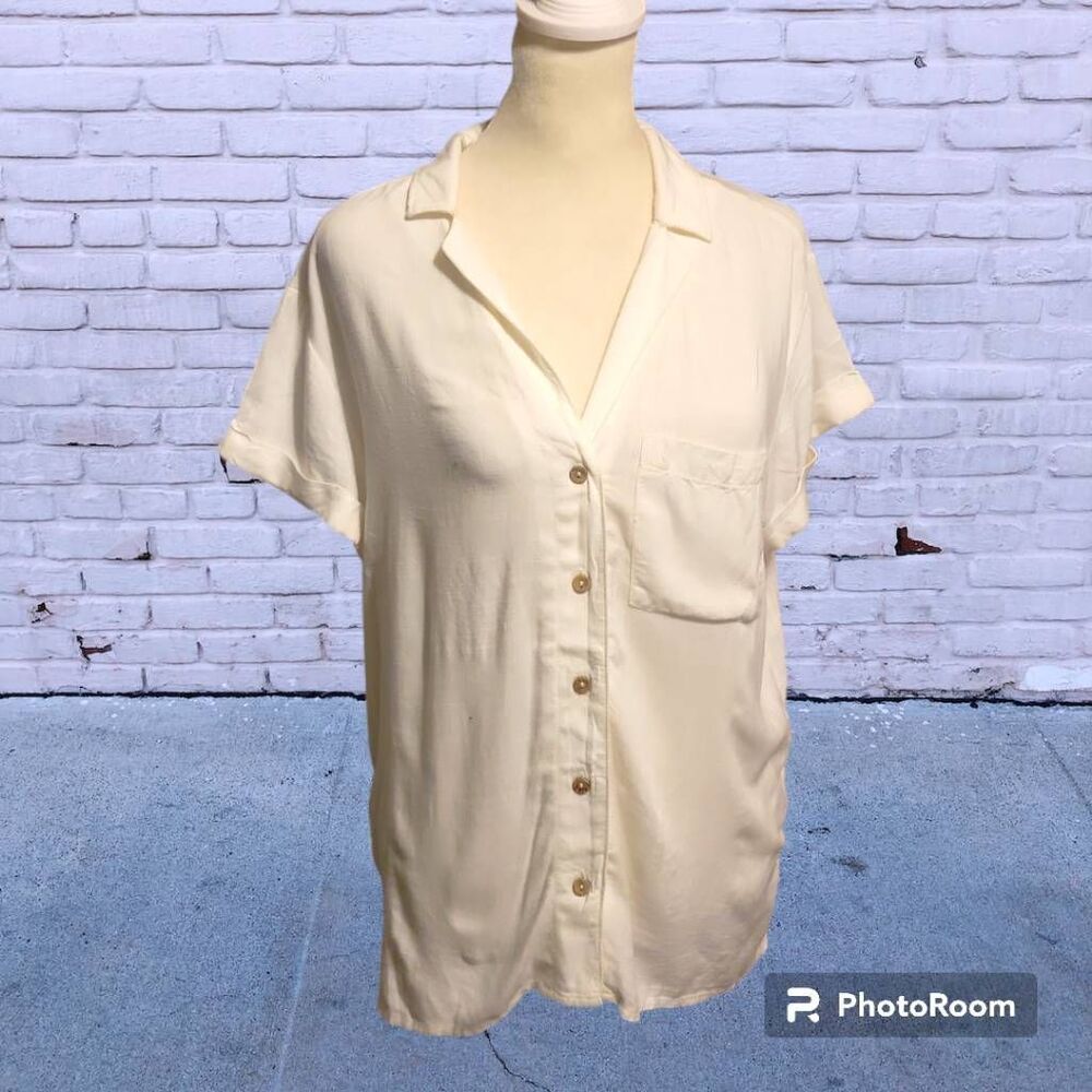 Sonoma Off-White Minimalist Soft Shirt Sleeve Button Down Women's Size Medium
